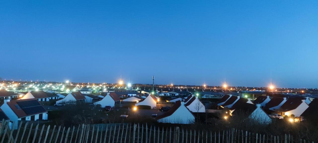 Przytulny Domek Holenderski Z Podgrzewanym Odkrytym Basenem Do Dyspozycji Gosci 데한 외부 사진